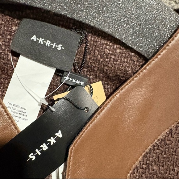 AKRIS NEW GATE Wool Blend Structured Tweed Jacket Lamb Leather Trim 14 $3,990.00 - Picture 11 of 16